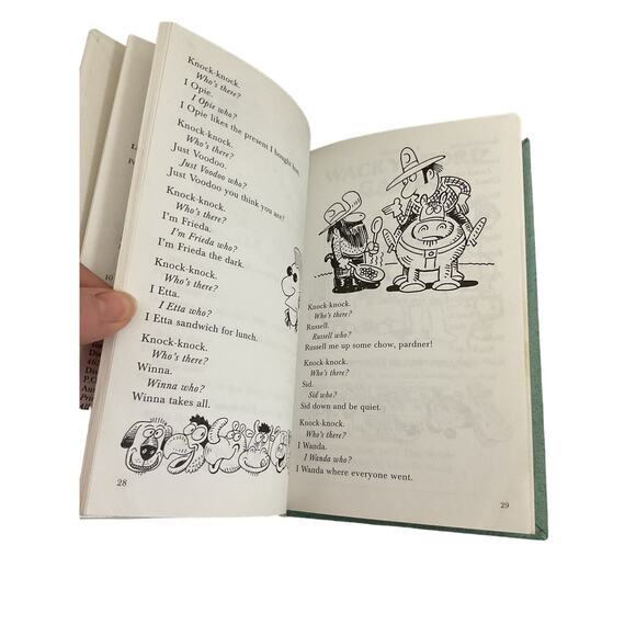 1999 Hardback “Totally Looney Jokes & Riddles” By Michael J. Pellowski - Picture 5 of 8